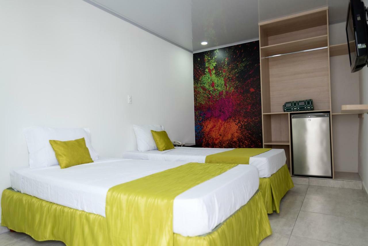 Hotel Millenium Victoria Plaza Cúcuta Exterior foto